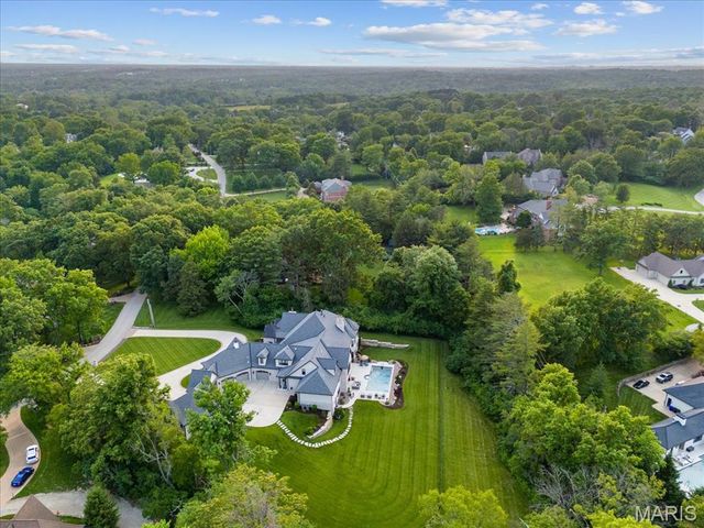 12723 Topping Acres, St Louis, MO 63131