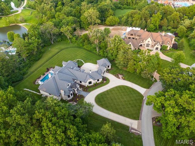 12723 Topping Acres, St Louis, MO 63131