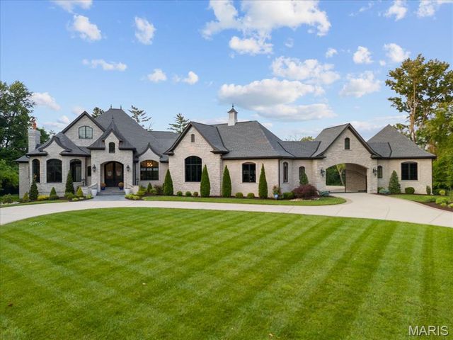 12723 Topping Acres, St Louis, MO 63131