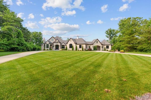 12723 Topping Acres, St Louis, MO 63131
