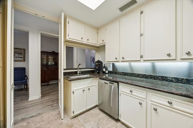 7615 Del Monte Drive, Houston, TX 77063