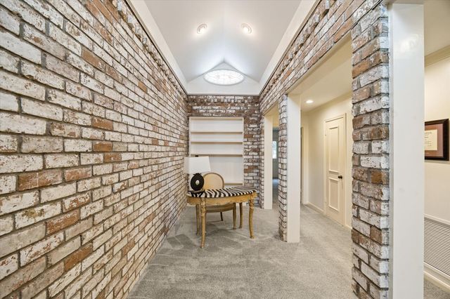 7615 Del Monte Drive, Houston, TX 77063
