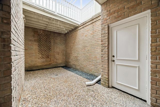 7615 Del Monte Drive, Houston, TX 77063
