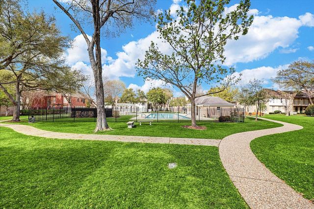 7615 Del Monte Drive, Houston, TX 77063