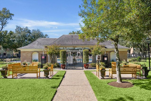 7615 Del Monte Drive, Houston, TX 77063
