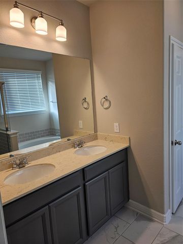 10410 Russell Pines Drive, Rosharon, TX 77583