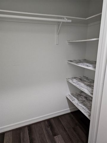 10410 Russell Pines Drive, Rosharon, TX 77583