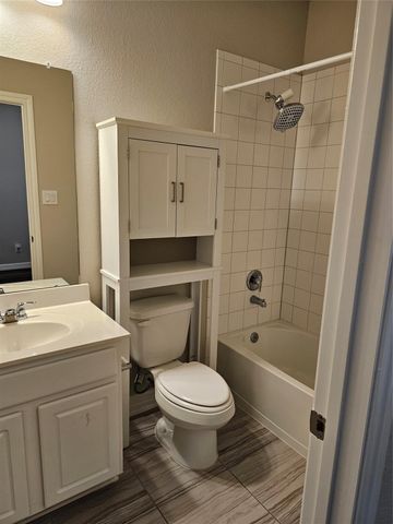 10410 Russell Pines Drive, Rosharon, TX 77583