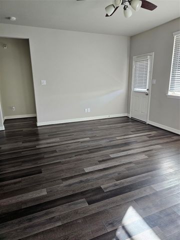 10410 Russell Pines Drive, Rosharon, TX 77583