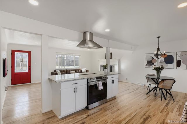 10 Teller Street, Lakewood, CO 80226