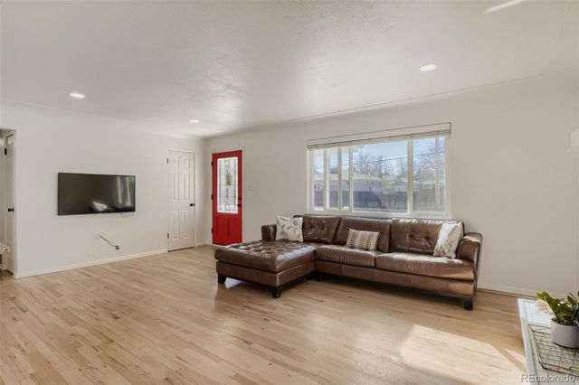 10 Teller Street, Lakewood, CO 80226