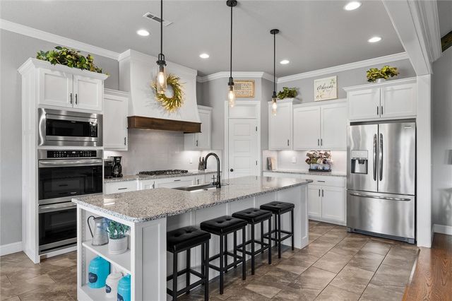 1160 Elizabeth Drive, Centerton, AR 72713