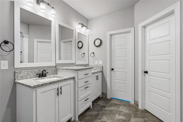 1160 Elizabeth Drive, Centerton, AR 72713