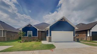 6928 Labelle Drive, Warr Acres, OK 73132