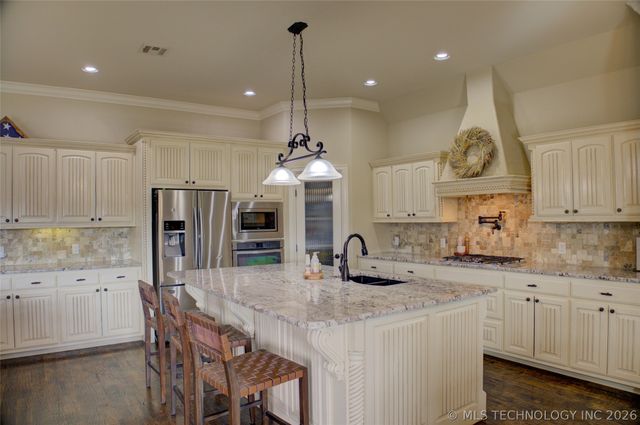 5830 E 144th Street S, Bixby, OK 74008