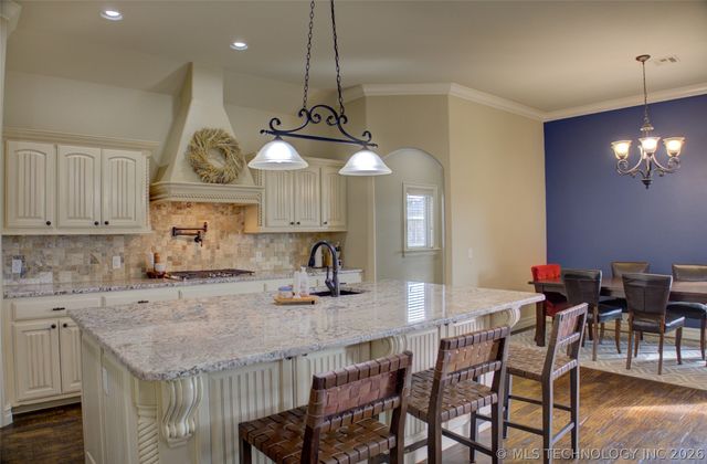 5830 E 144th Street S, Bixby, OK 74008