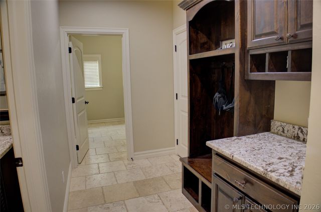 5830 E 144th Street S, Bixby, OK 74008