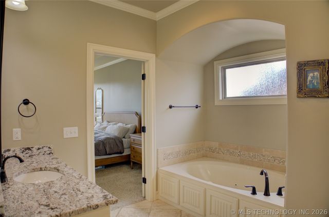 5830 E 144th Street S, Bixby, OK 74008