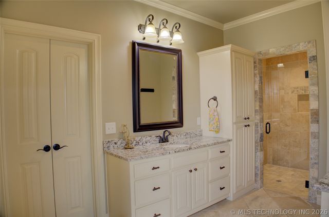 5830 E 144th Street S, Bixby, OK 74008