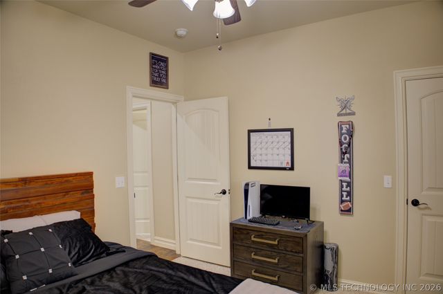 5830 E 144th Street S, Bixby, OK 74008