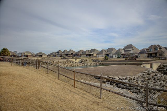 5830 E 144th Street S, Bixby, OK 74008