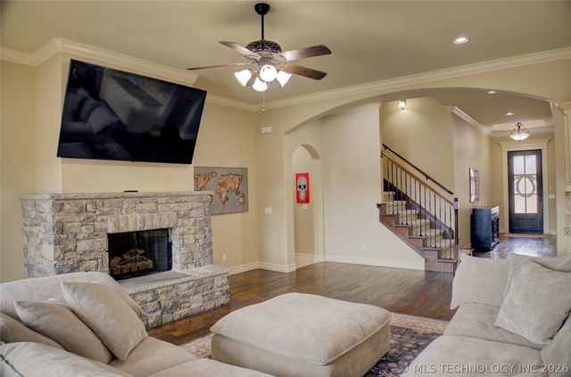 5830 E 144th Street S, Bixby, OK 74008