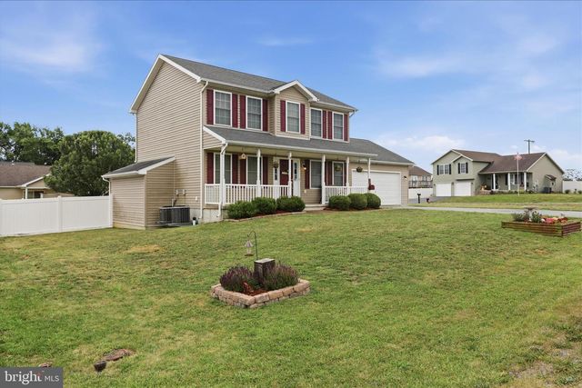 12 STORK LN, Martinsburg, WV 25405