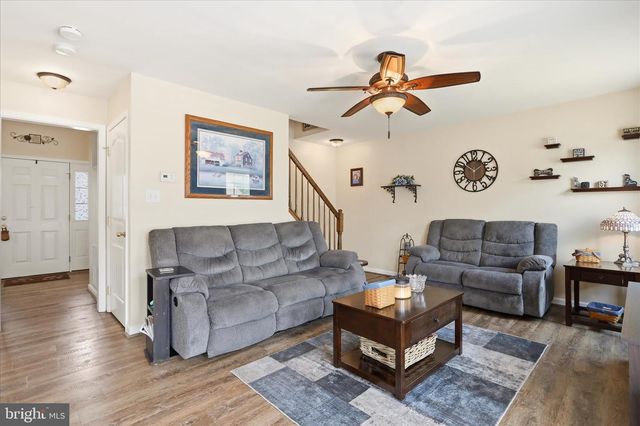 12 STORK LN, Martinsburg, WV 25405