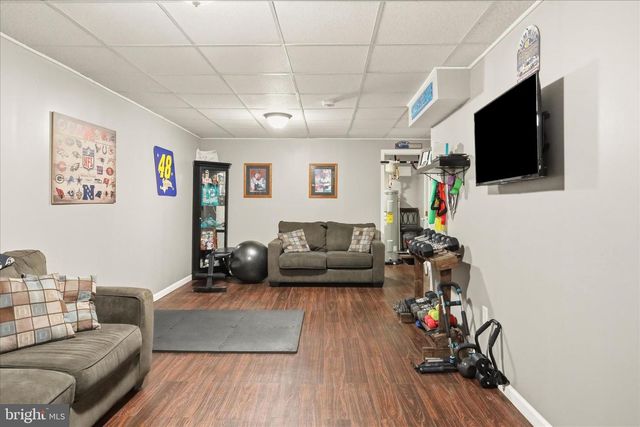 12 STORK LN, Martinsburg, WV 25405