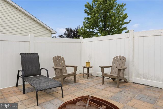 12 STORK LN, Martinsburg, WV 25405