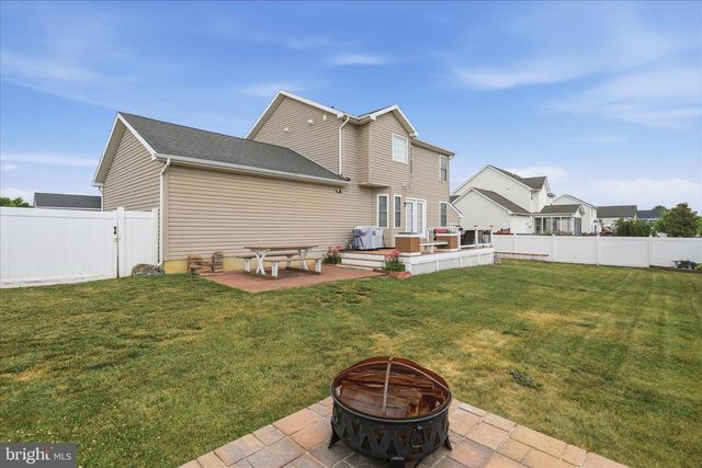 12 STORK LN, Martinsburg, WV 25405