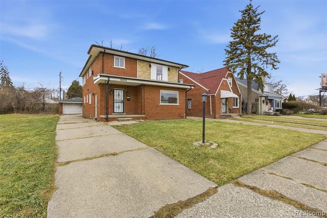 18425 Lesure Street, Detroit, MI 48235