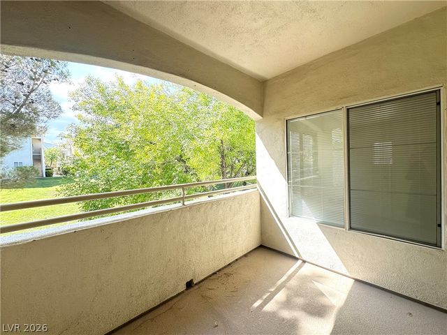 1501 CARDINAL PEAK Lane 202, Las Vegas, NV 89144