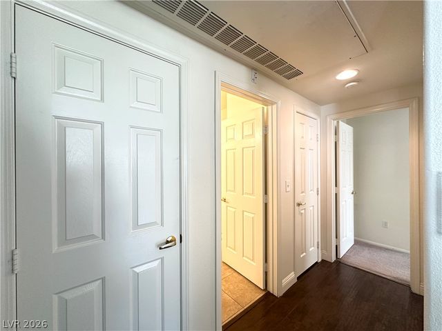 1501 CARDINAL PEAK Lane 202, Las Vegas, NV 89144