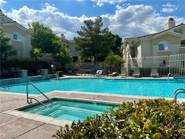 1501 CARDINAL PEAK Lane 202, Las Vegas, NV 89144
