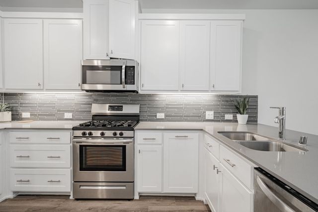 537 Parkside Drive, Argyle, TX 76226