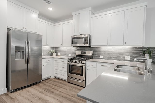 537 Parkside Drive, Argyle, TX 76226