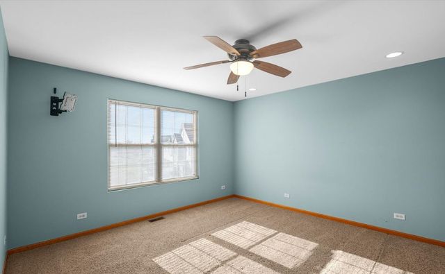 1116 Heron Circle, Joliet, IL 60431