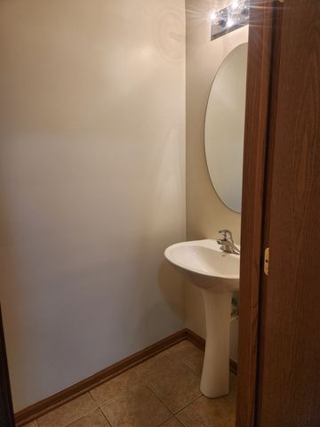 1116 Heron Circle, Joliet, IL 60431