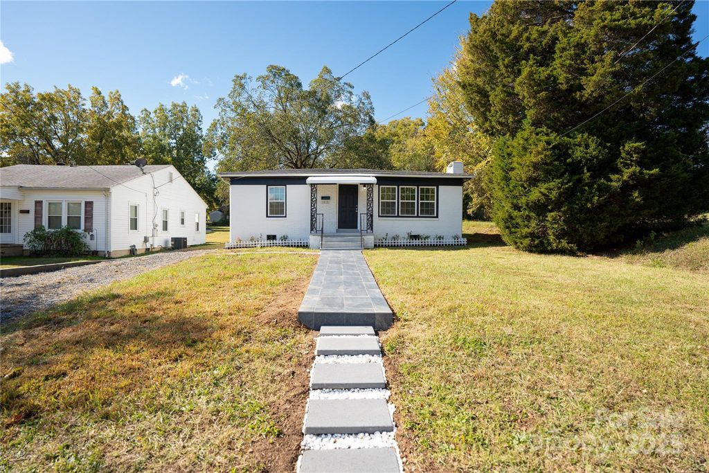 1017 W Fisher Street, Salisbury, NC 28144