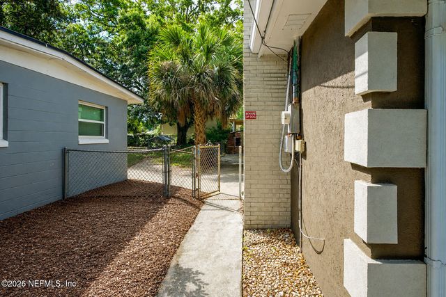 6750 ORKNEY Road, Jacksonville, FL 32211
