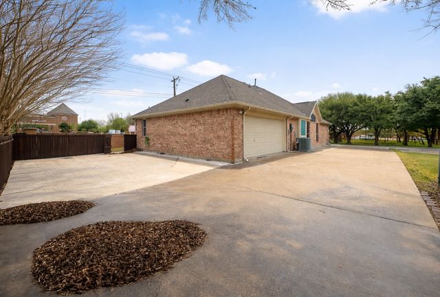 101 Hawthorne Drive, Murphy, TX 75094