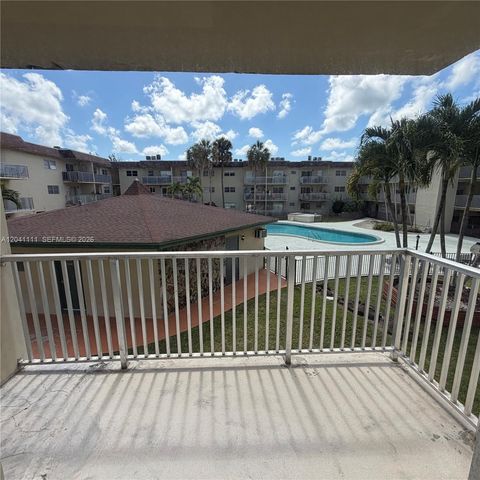 7505 SW 82nd St 206, Miami, FL 33143