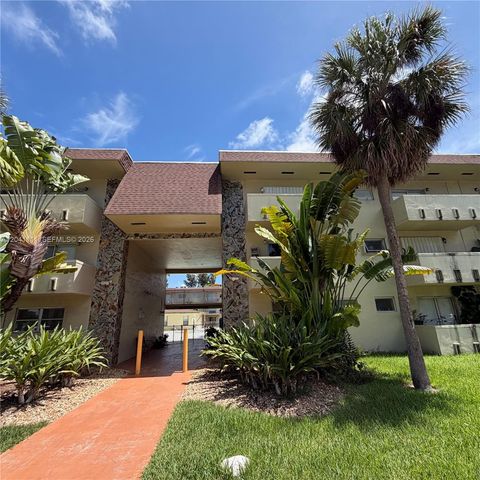 7505 SW 82nd St 206, Miami, FL 33143