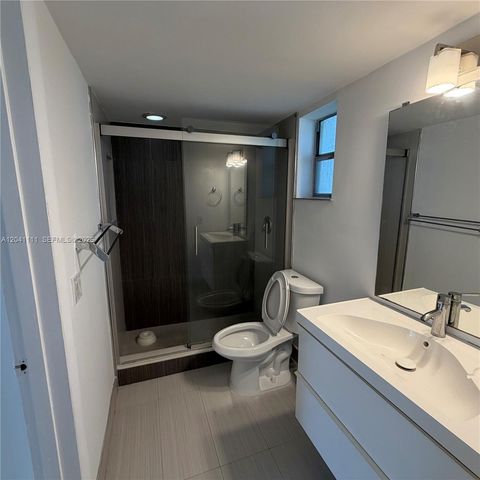 7505 SW 82nd St 206, Miami, FL 33143