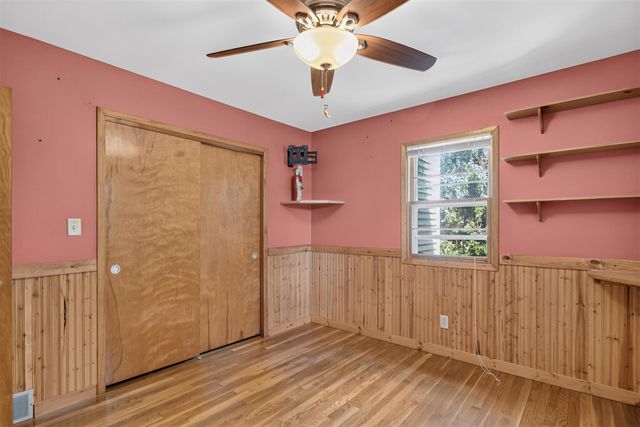 2695 Gilletts Lake Road, Jackson, MI 49201