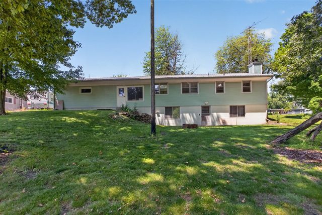2695 Gilletts Lake Road, Jackson, MI 49201