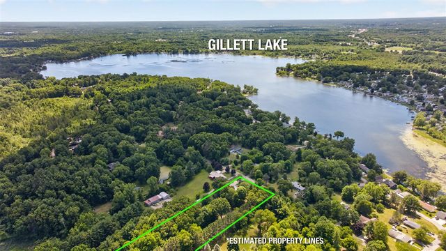 2695 Gilletts Lake Road, Jackson, MI 49201