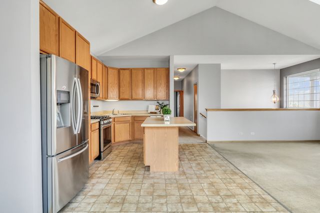 1491 W Sedgewood Court, Round Lake, IL 60073