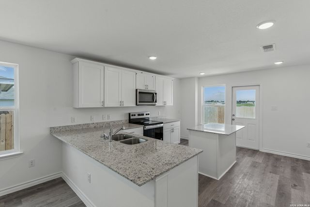 503 RAVEN ROW, Marion, TX 78124